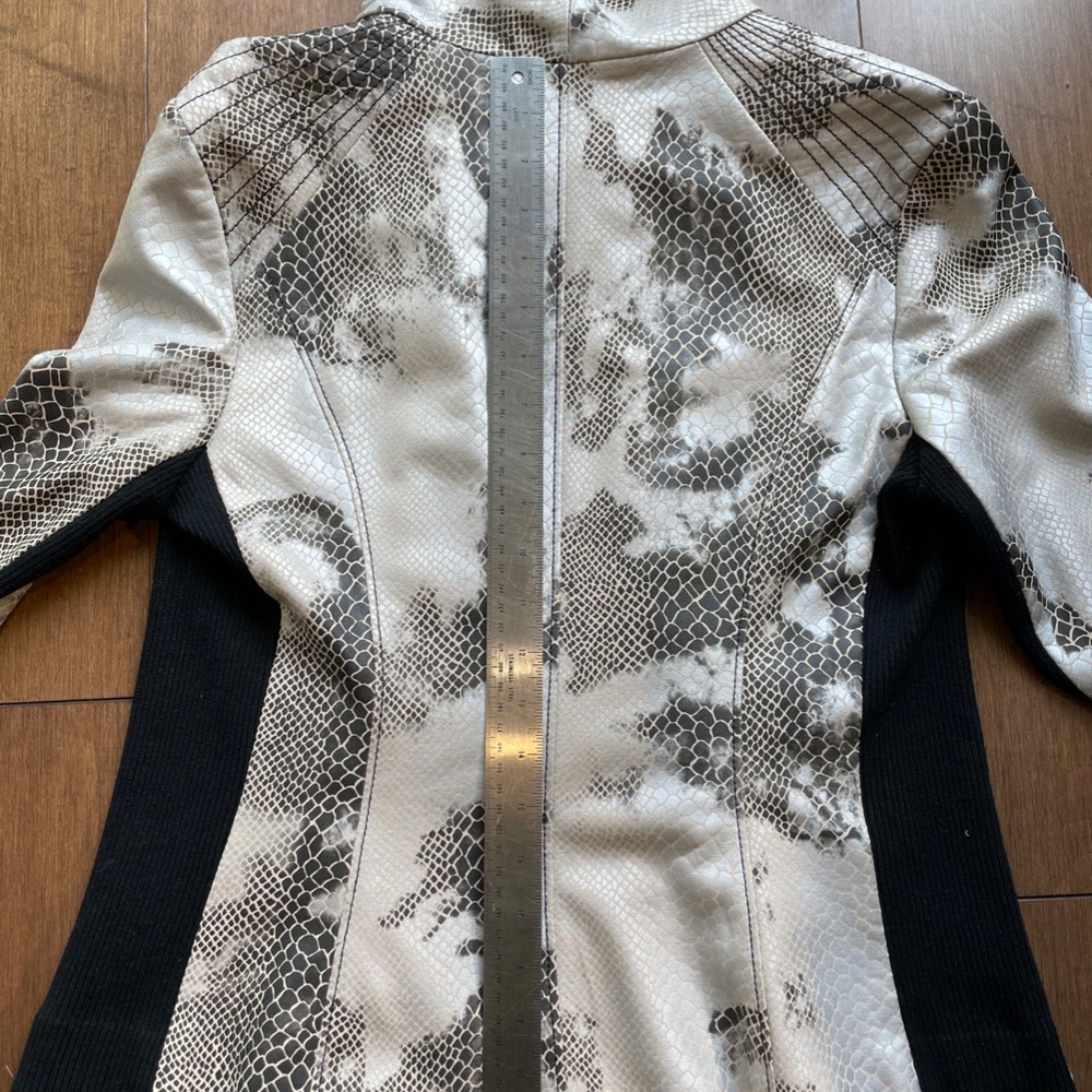 Python Snake Print Jacket Blazer - Picture 4 of 15